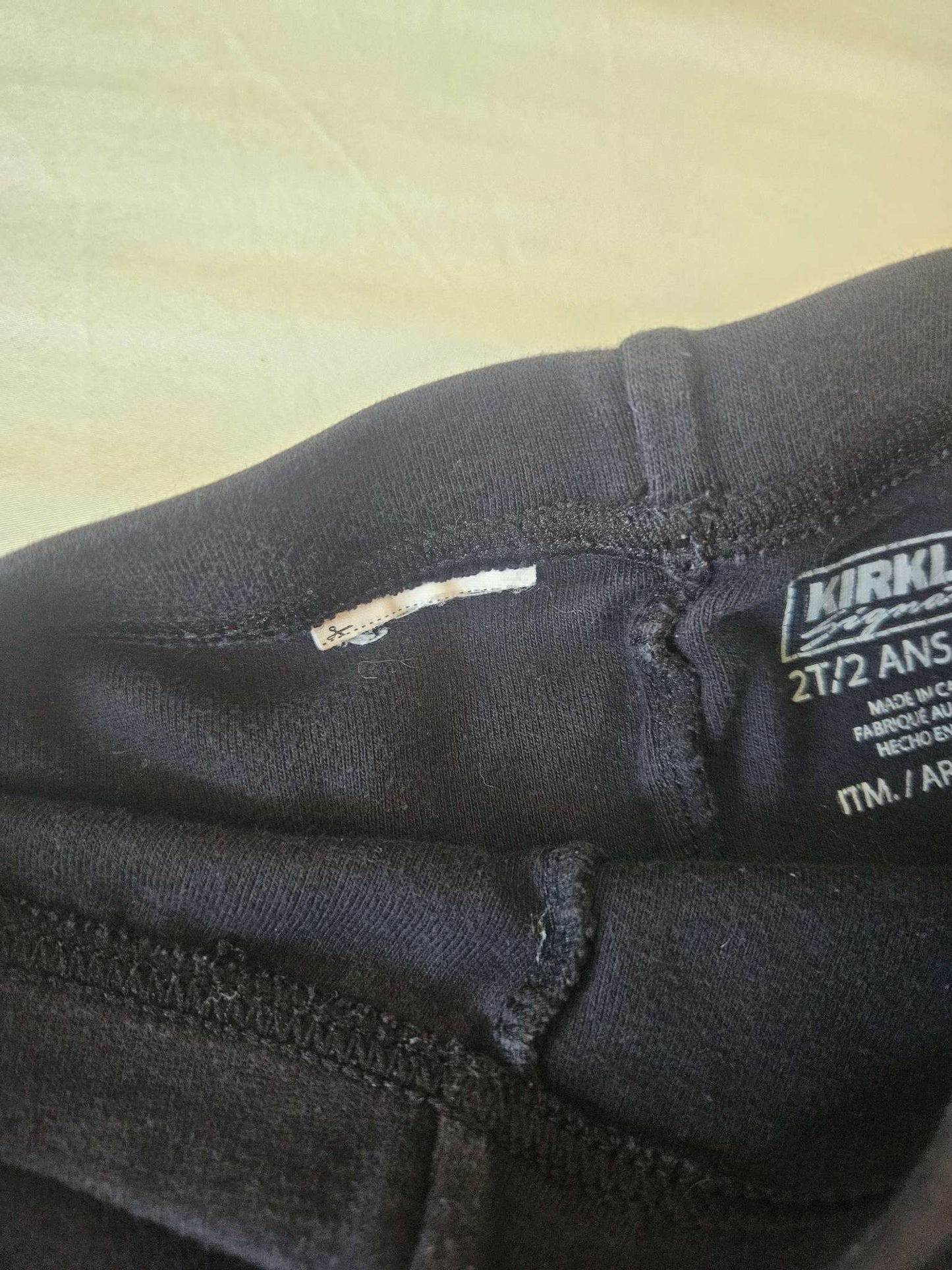 2 pairs of size 2T sweatpants (kirkland black and george grey), Kids 2T
