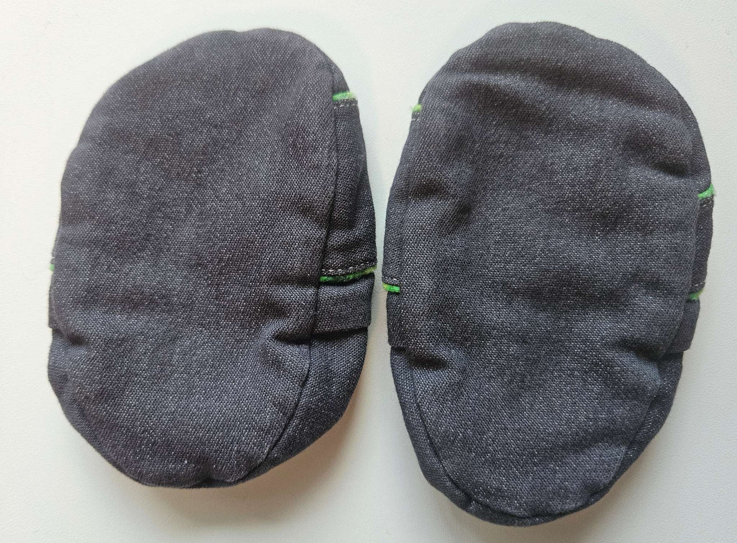Blue/green crib kicks, Shoes 0 (Baby: 0-12 mth)
