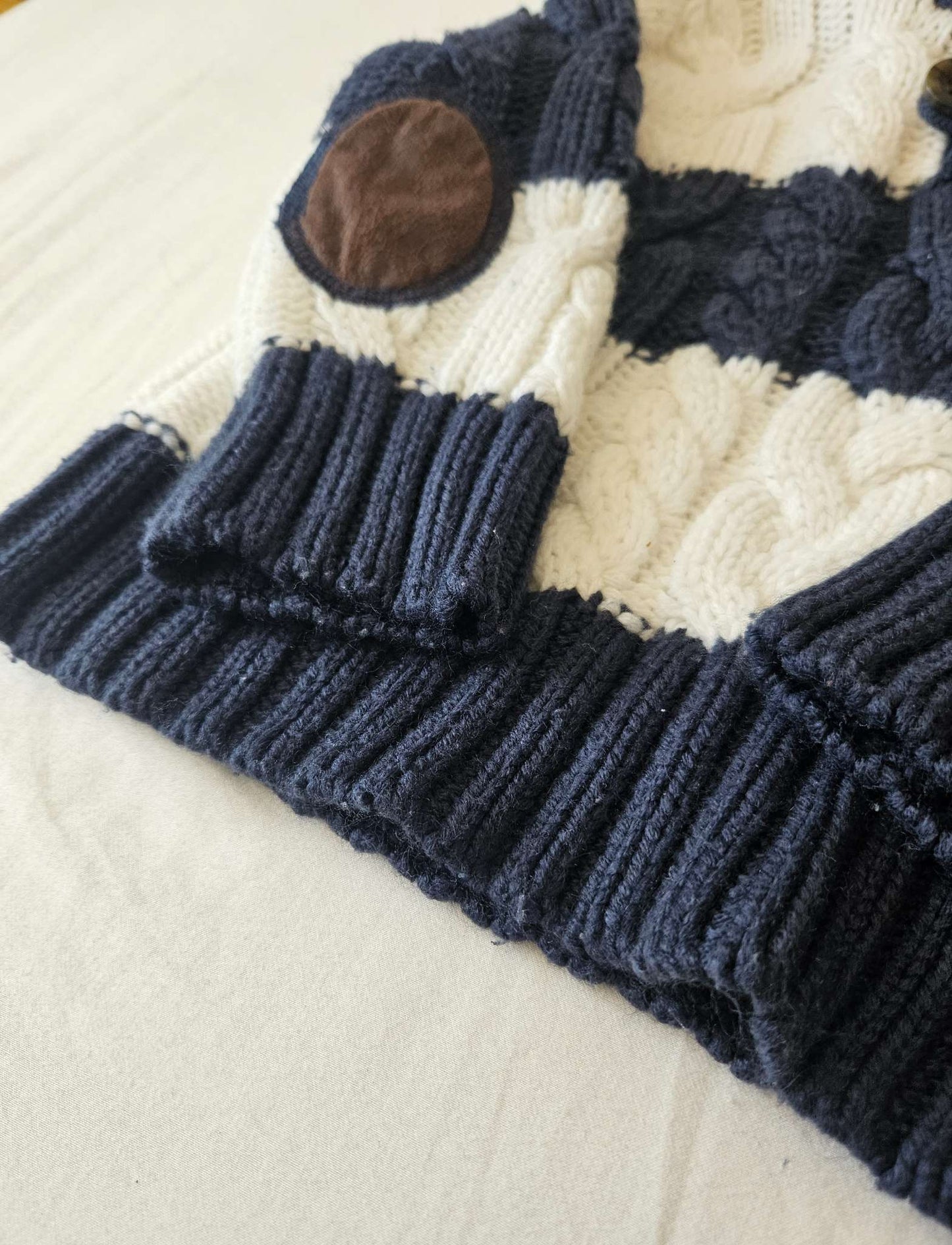 Joe Fresh 1 year blue and white stripped knit sweater , Kids 12 Month (9-12M)