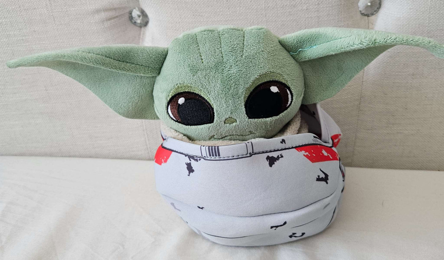Star wars peek a boo baby Yoda teddy/stuffed animal
