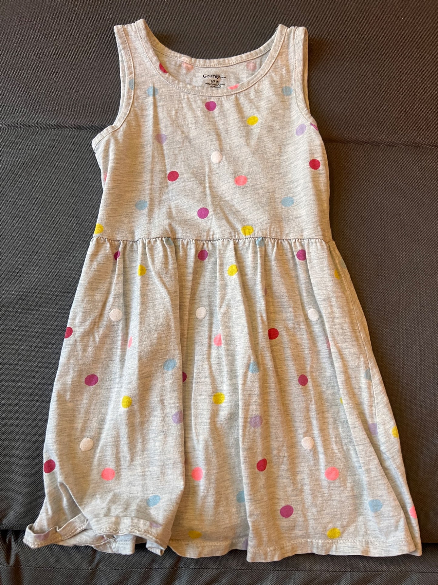 Girl’s Light Grey/Hearts Dress, Kids 6/6X