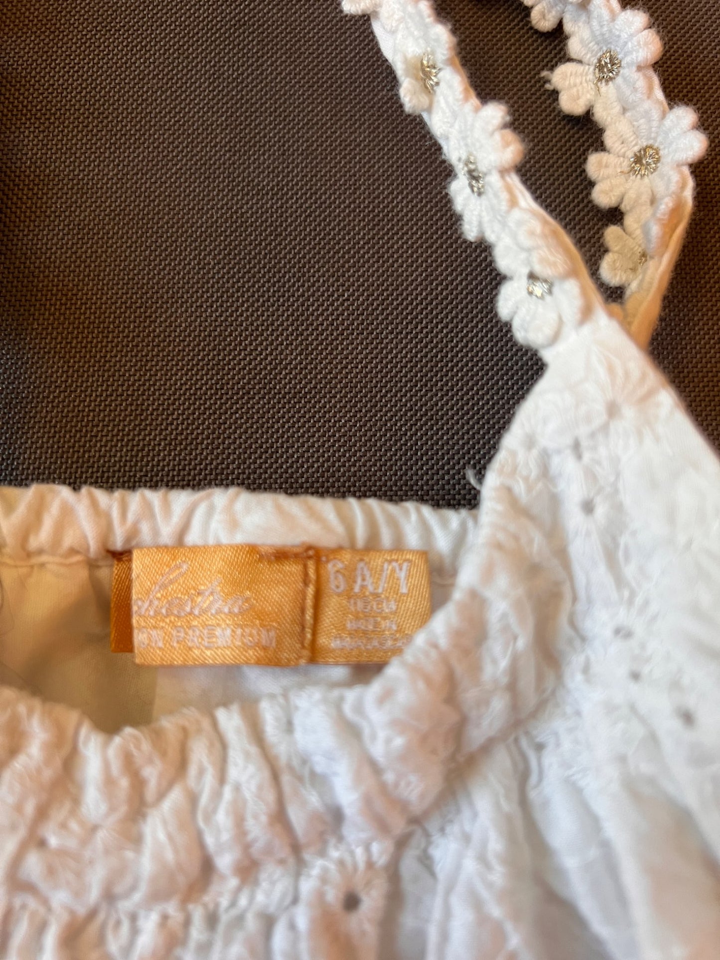 Girl’s White Lace Dress, Kids 6/6X