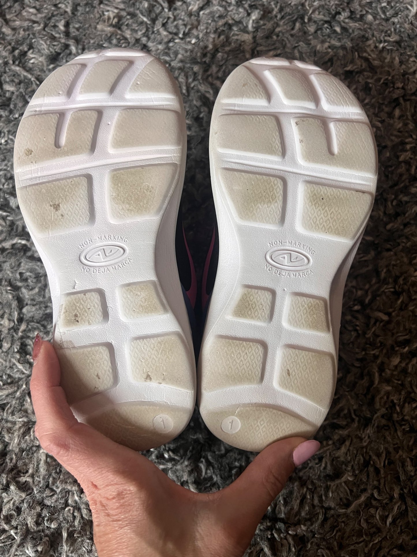 Girl’s Black Velcro Shoes, Shoes 1 (Kids:4-8yr)