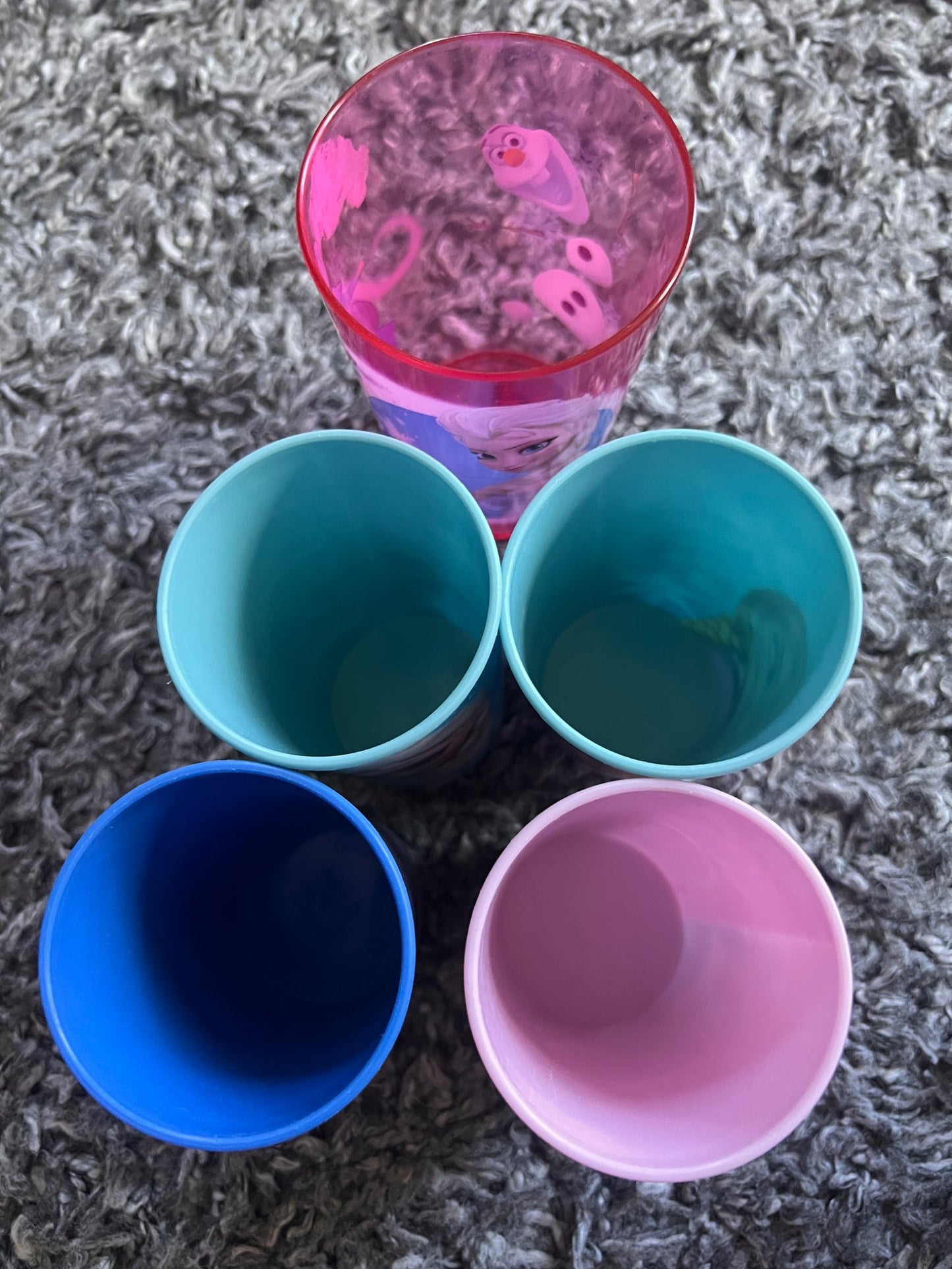 Girl’s Frozen Plastic Cups