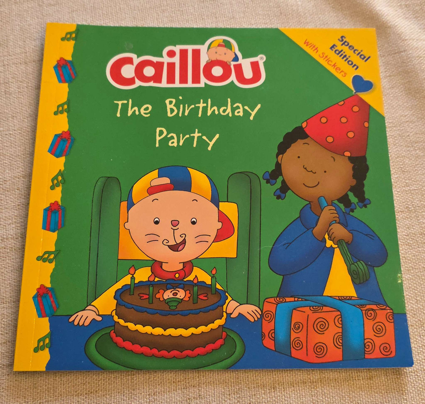 Caillou Books - Set of 4 Boardbooks and 1 Paperback