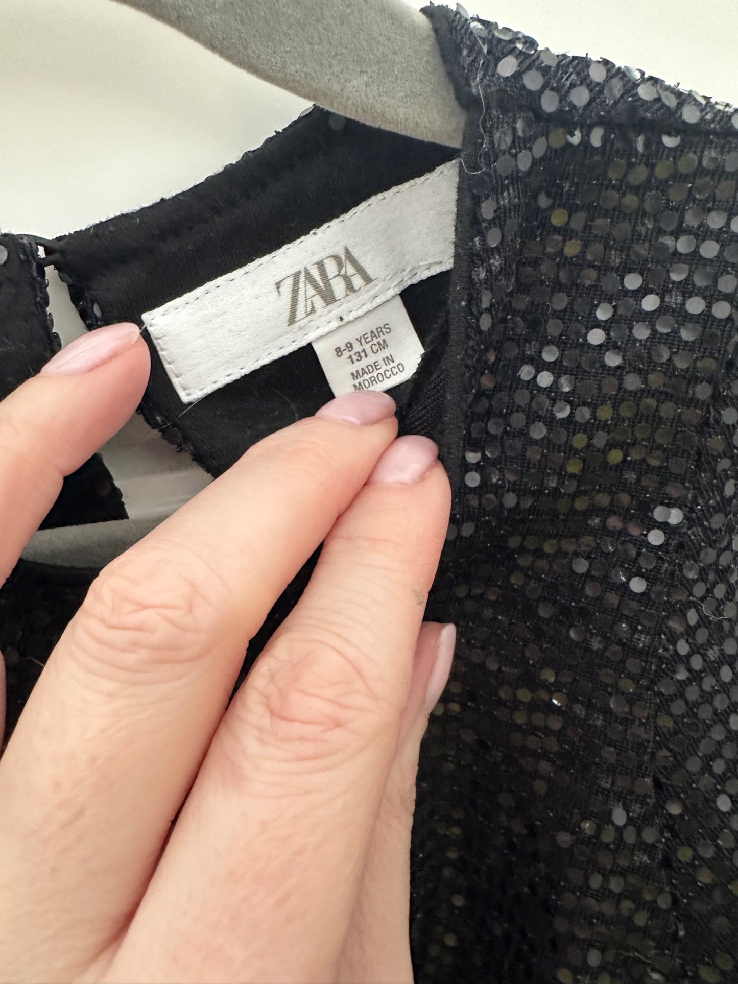 Zara black sequin dress 8-9 y , Kids 8