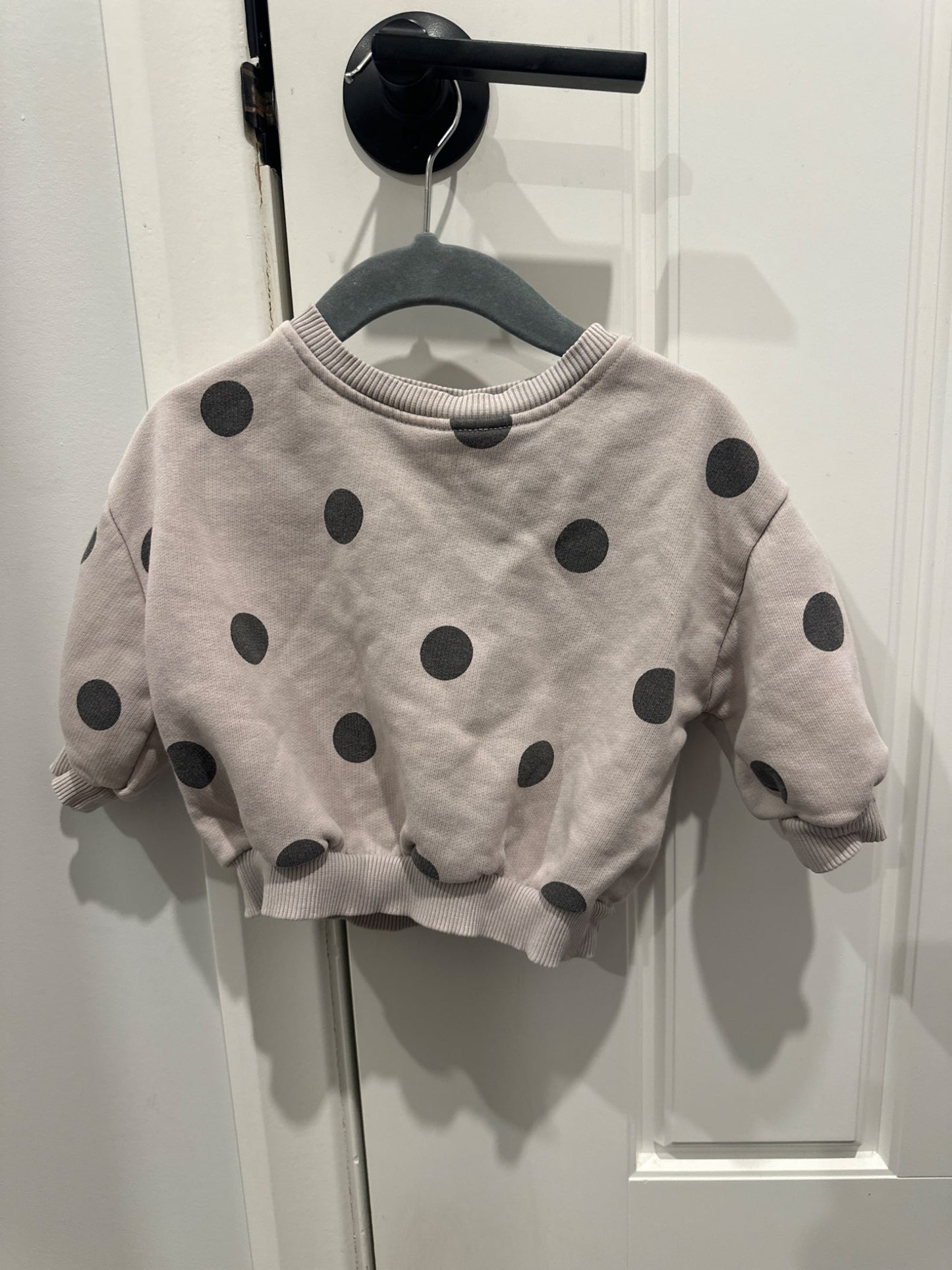 Zara polka dot sweatshirt 6-9 months, Kids 9 Month (6-9M)