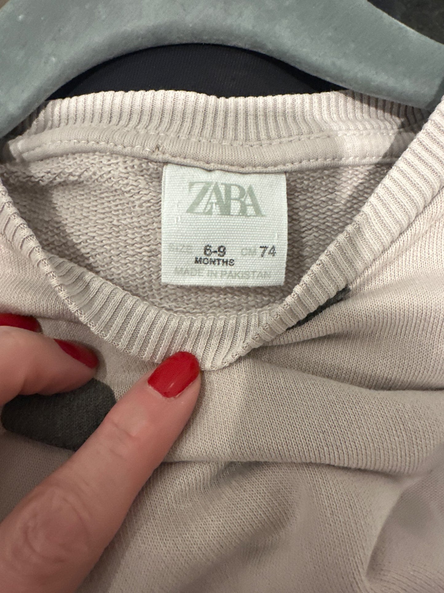 Zara polka dot sweatshirt 6-9 months, Kids 9 Month (6-9M)