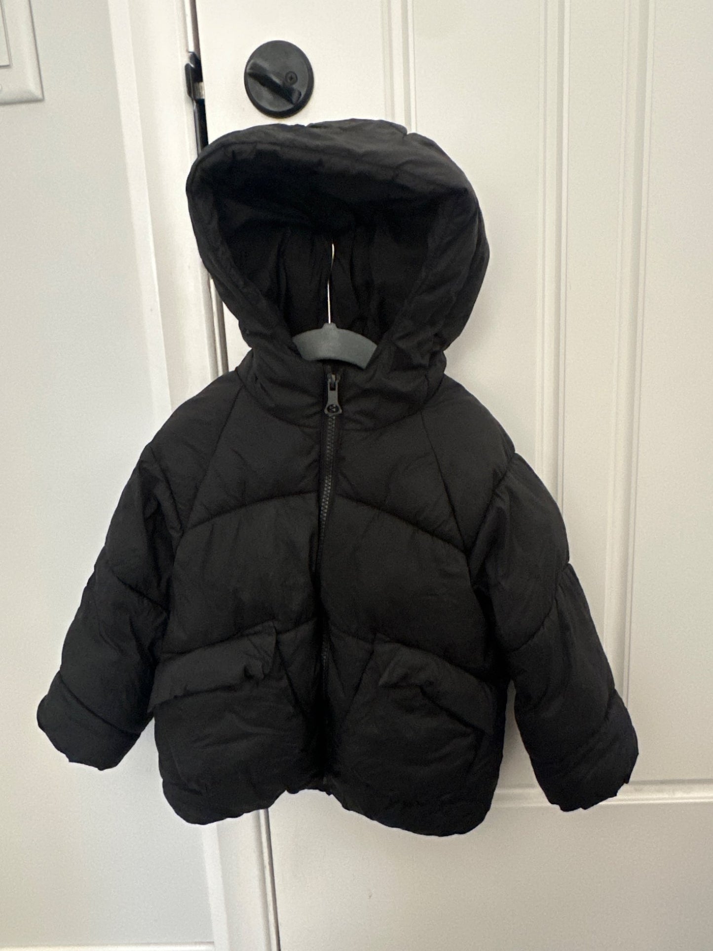 Zara Black Puffer Jacket 3-4 years, Kids 4/4T