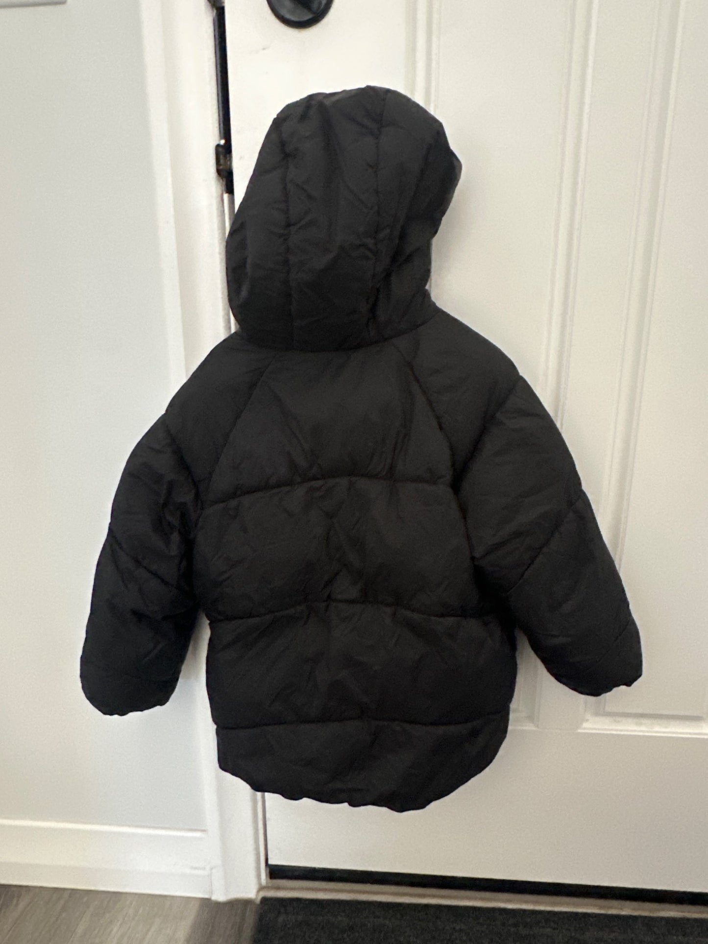 Zara Black Puffer Jacket 3-4 years, Kids 4/4T