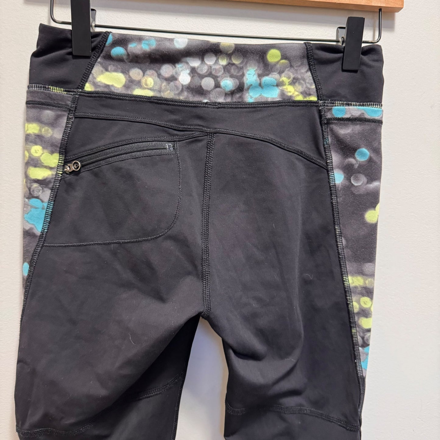 Size 14 iviva Black Leggings , Kids 12 & 14 (large)