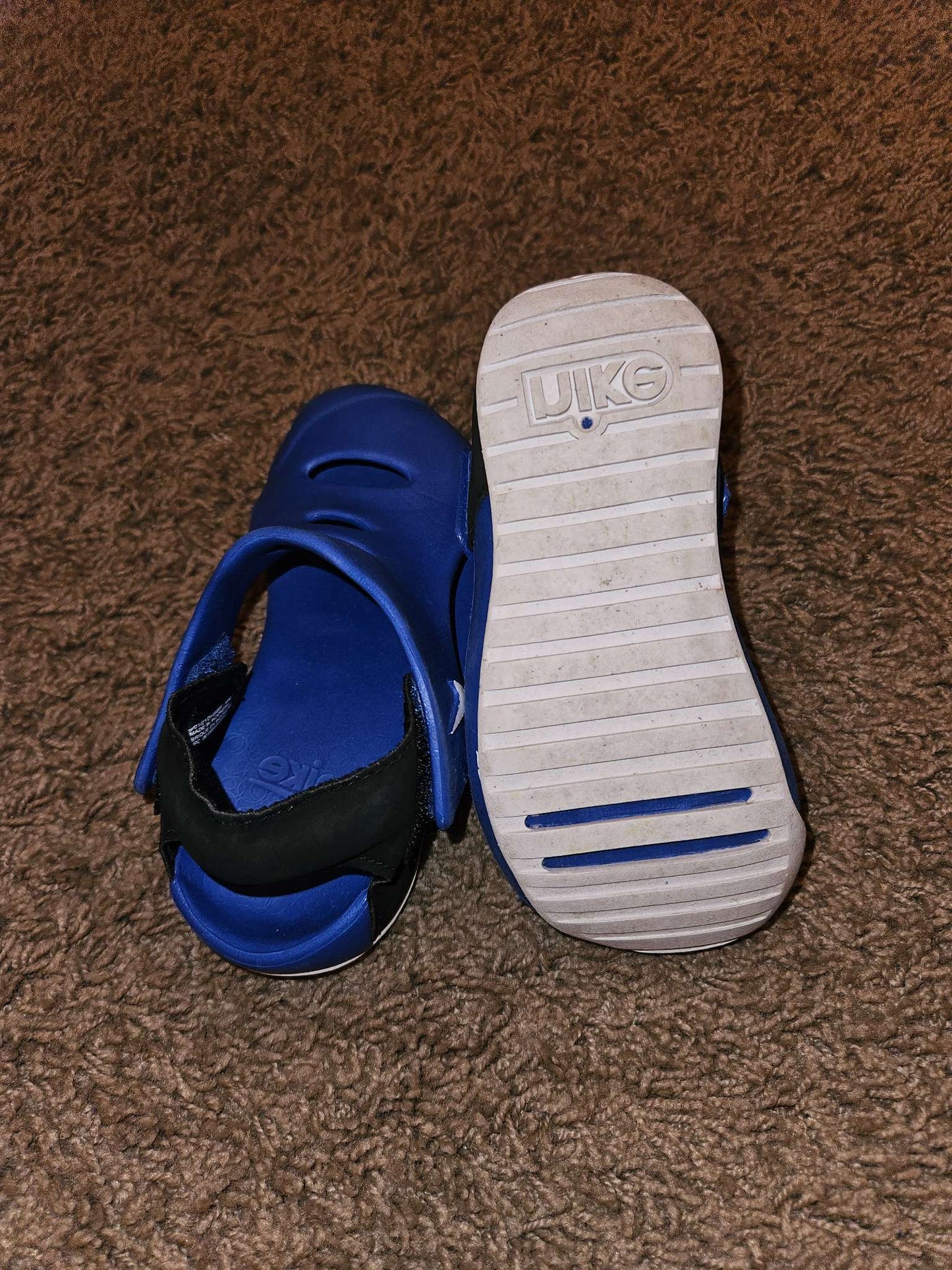 Nike Sandal, Shoes 9 (Toddler:2-4yr)