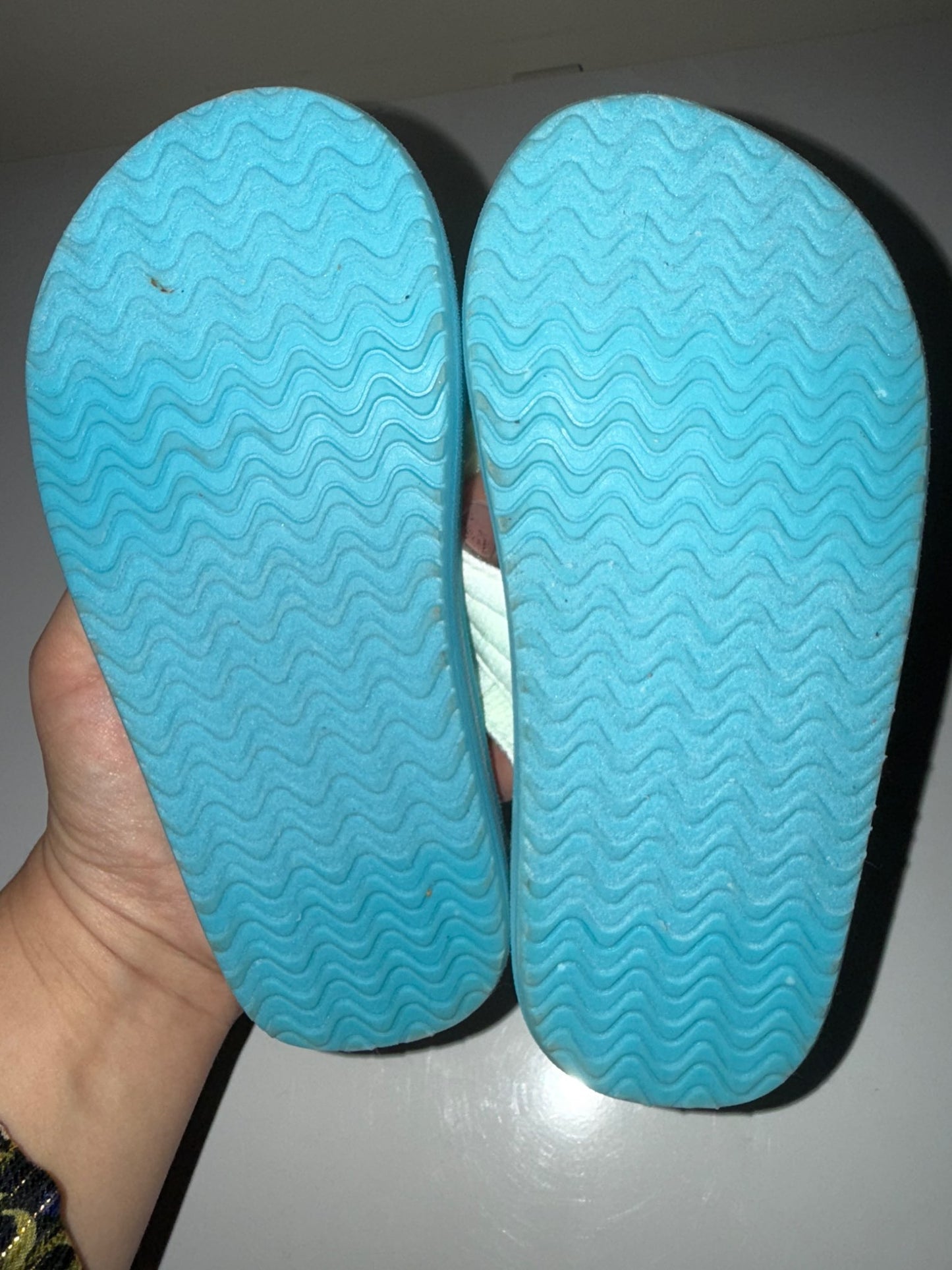 Cat & Jack Sandals EUC 9.5/10 , Shoes 9.5 (Toddler:2-4yr)