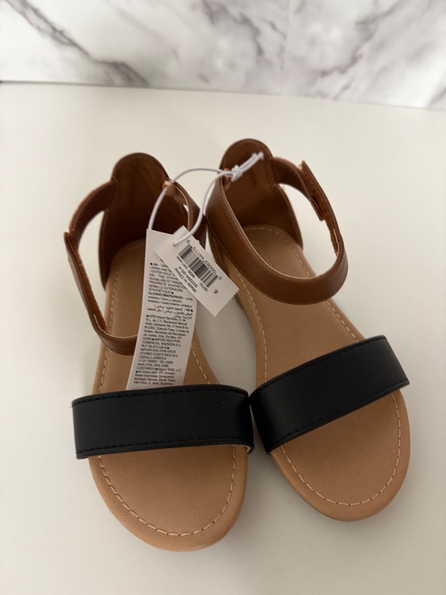 Black and brown Sandals _ NWT Size 10, Shoes 10 (Toddler:2-4yr)
