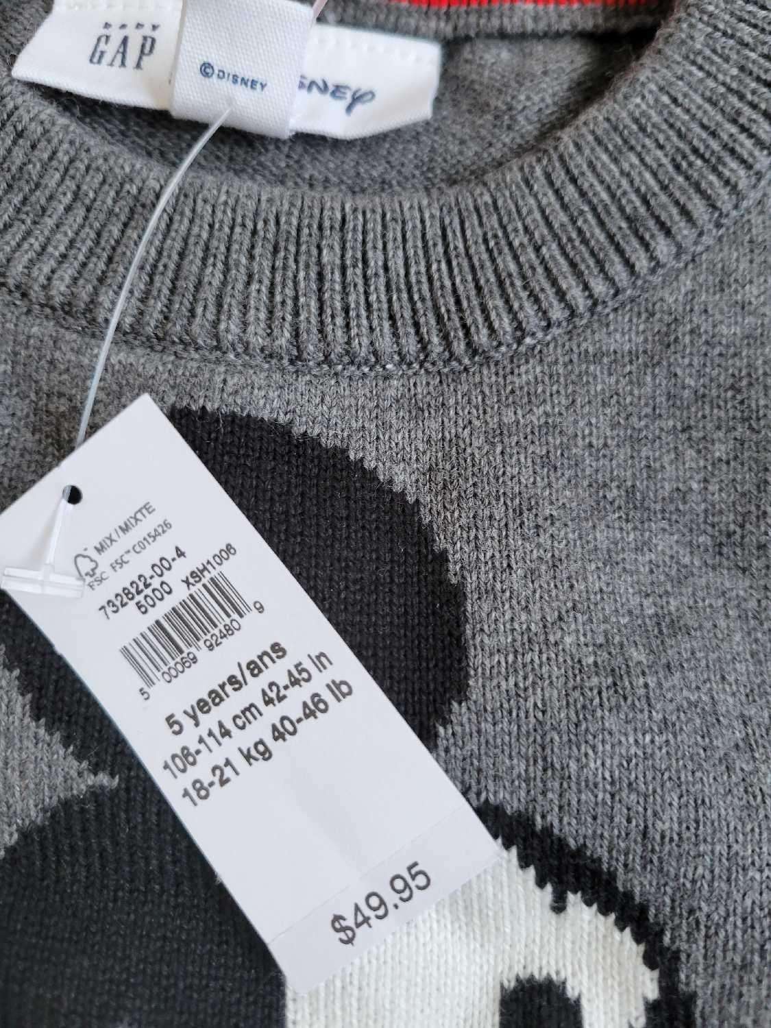 Mickey sweater GAP 5T ( Retail $49.95), Kids 5/5T (extra small)