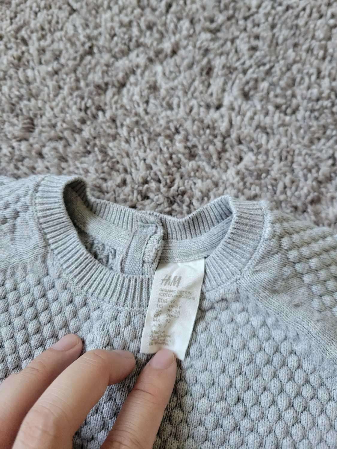 2Pcs bundle: H&M Grey Sweater 1 and half- 2T and Zara Blue Pants18-24M, Kids 24 Month (18-24M)
