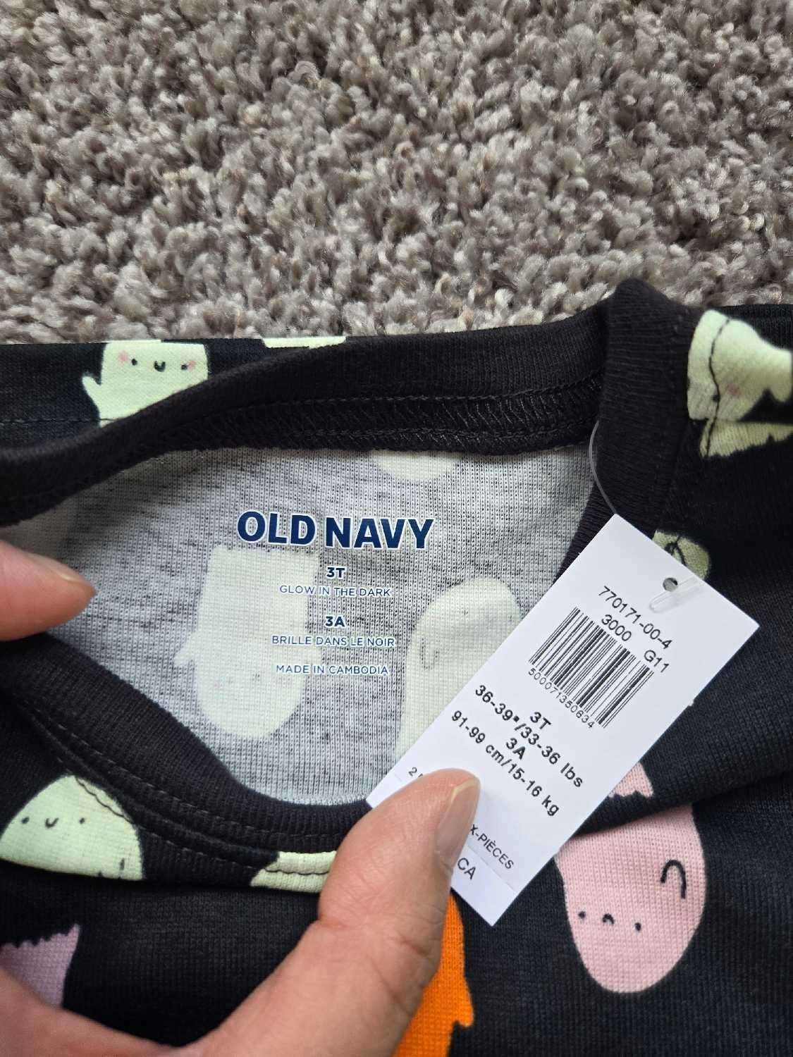 2 PJs set for 3T (Old Navy and Petit Lem Retails for $36.00), Kids 3T