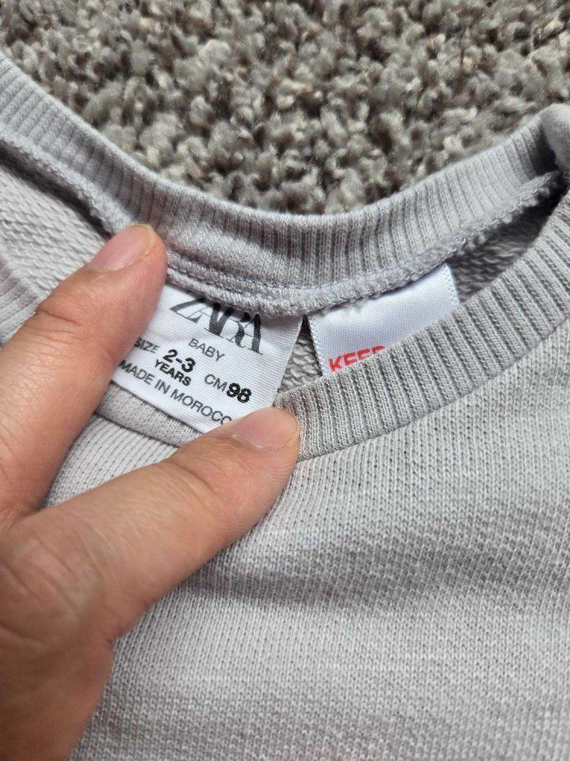 2 Pcs Tops Bundle 2-3T ( Zara and H&M)