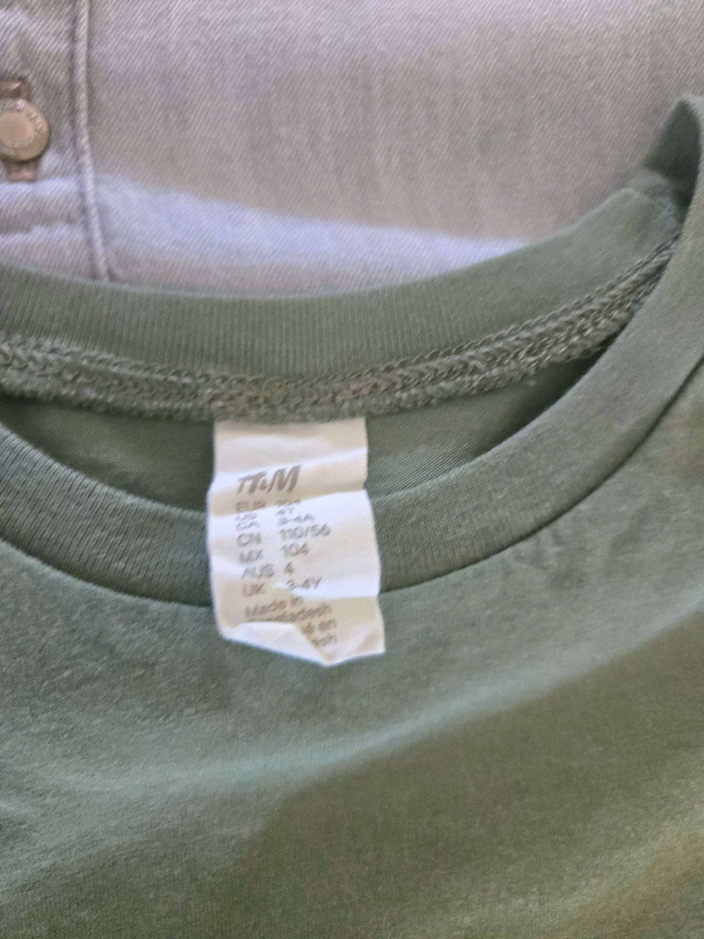 4 Long Sleeves H&M GAP Zara ( 1 Sweater, 1 Button Up and 2 Long Sleeves), Kids 4/4T