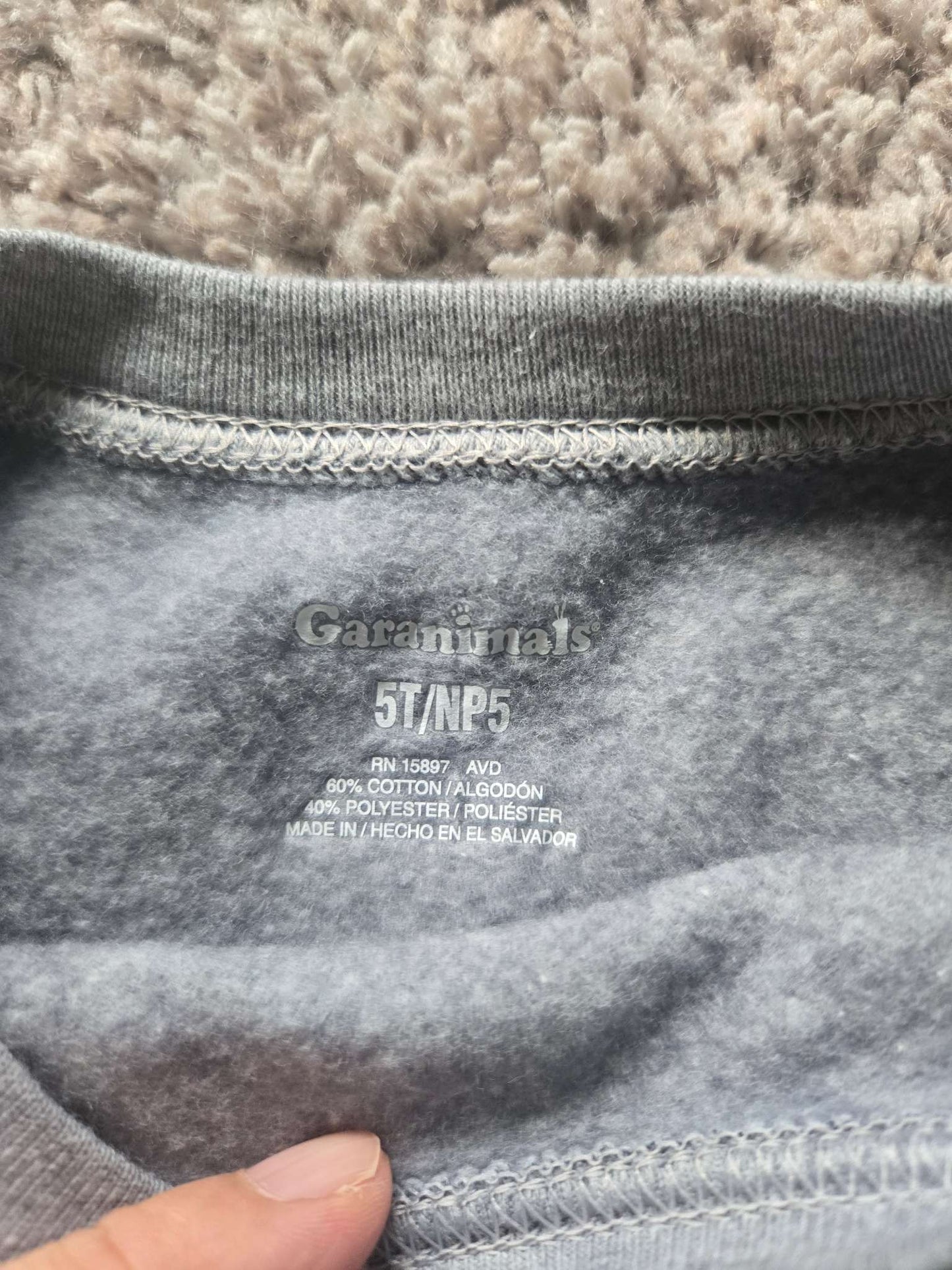 4 Sweaters Bundle 5T Hurley, Carters, Old Navy, Kids 5/5T (extra small)