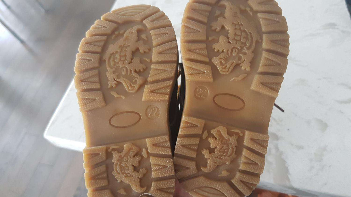 Toddler Boots Size 22 ( 5.5), Shoes 5.5 (Walkers:12-24 mth)