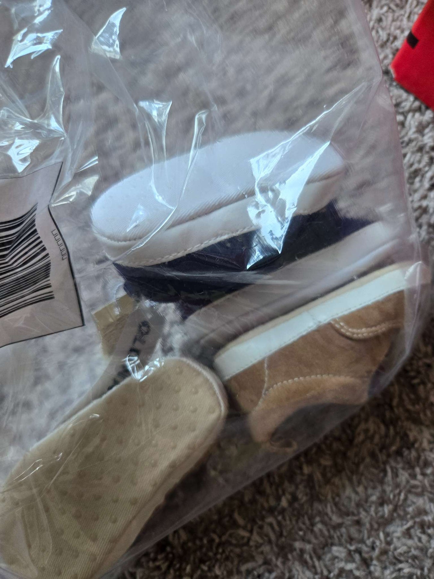 2 Pairs of Old Navy Boys Shoes 3-6 months, Shoes 2 (Baby: 0-12 mth)