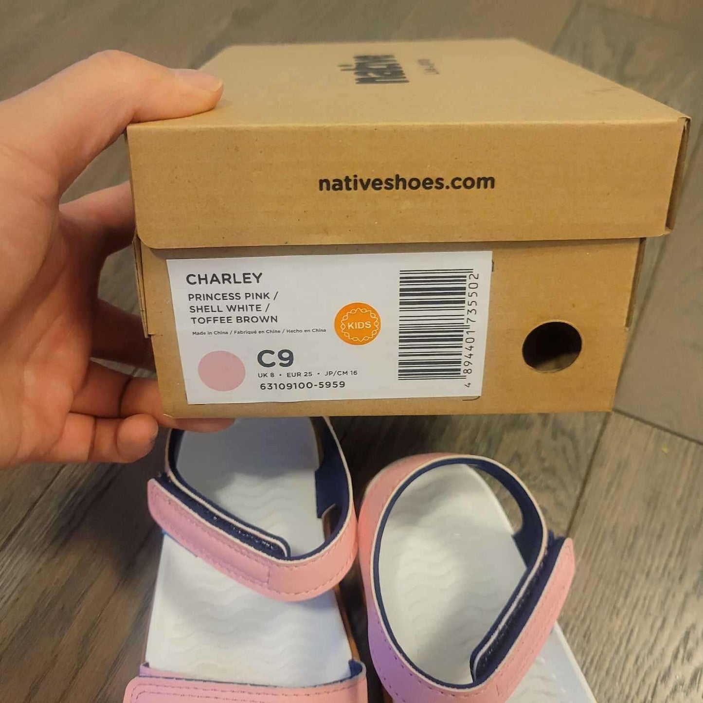 Native pink Sandals 9C, Shoes 9 (Toddler:2-4yr)
