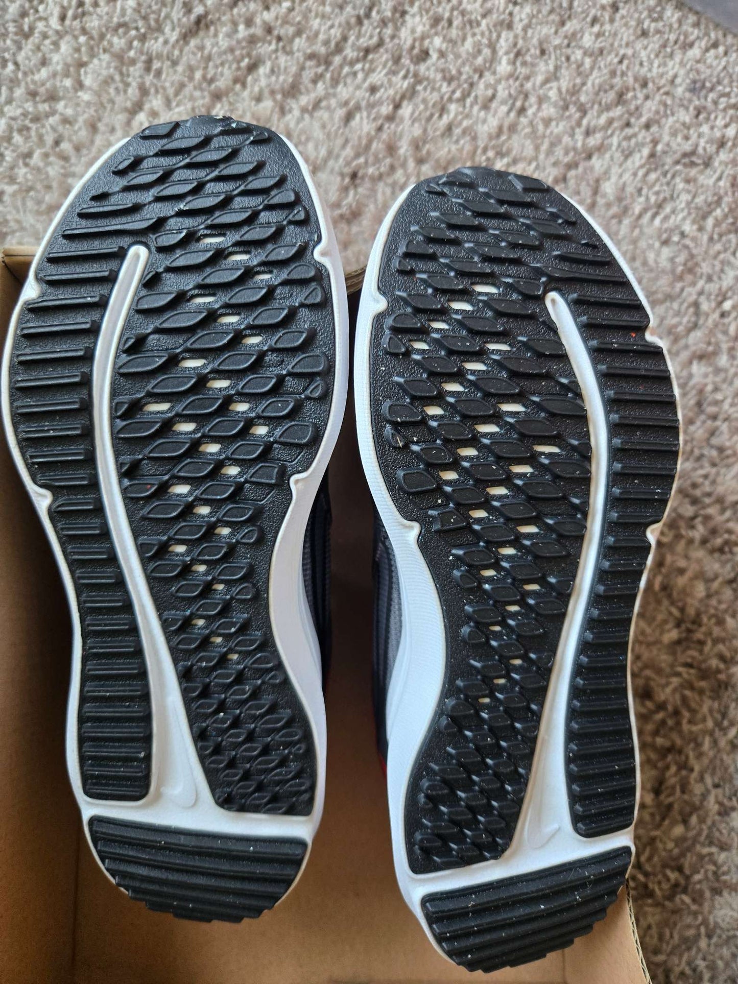 NIKE Sneakers 13 Kids, Shoes 13 (Kids:4-8yr)