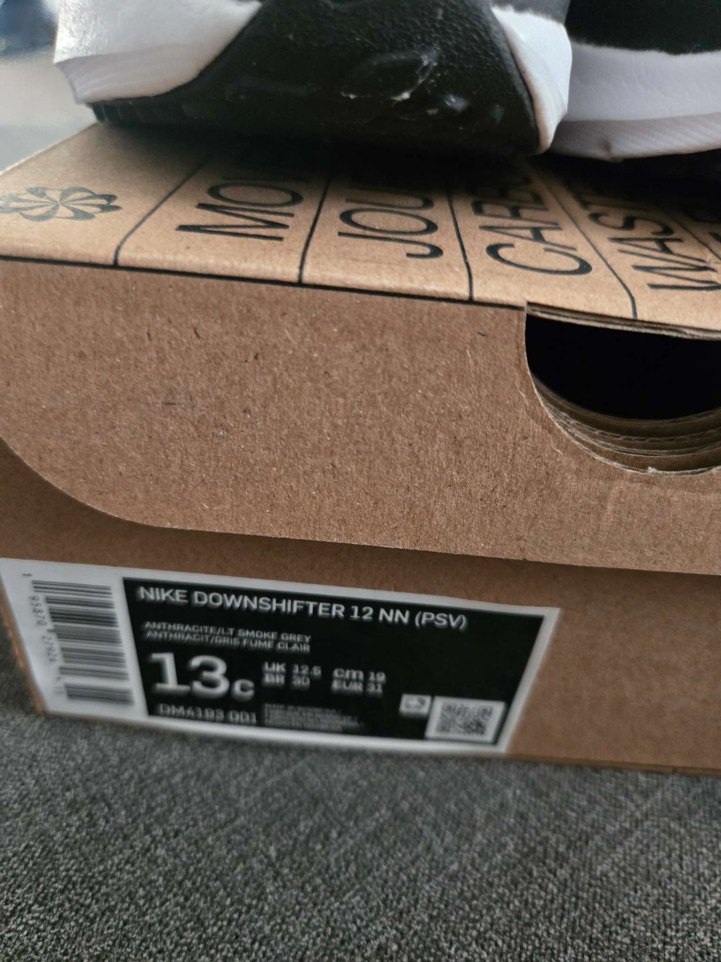 NIKE Sneakers 13 Kids, Shoes 13 (Kids:4-8yr)