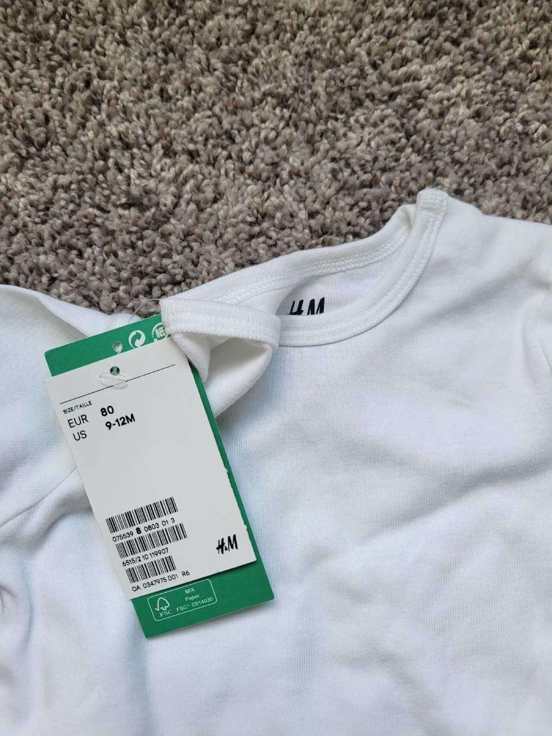3 Onsies (From H +M , Old Navy and Indigo baby), Kids 9 Month (6-9M)
