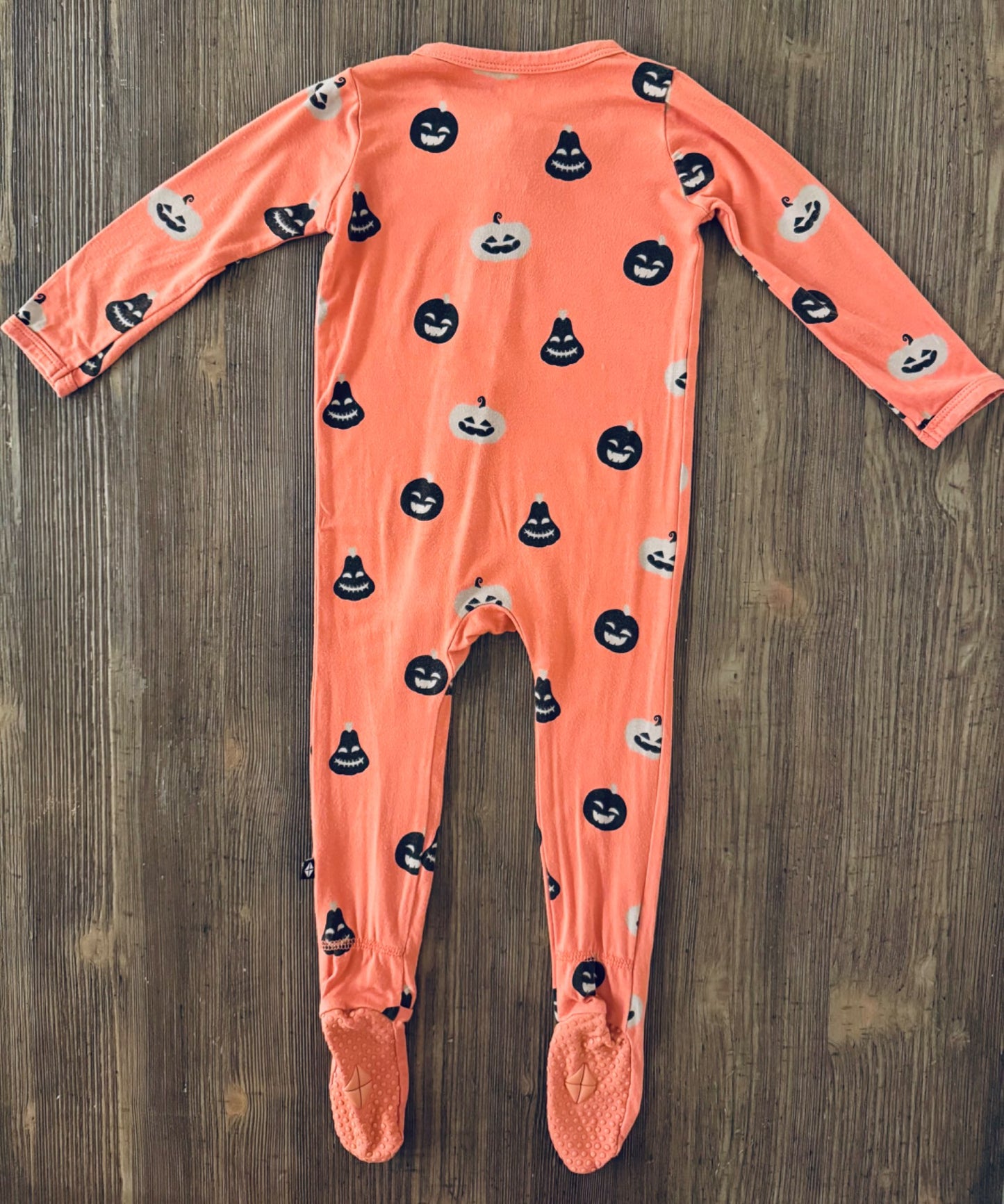 Kyte Baby Halloween Sleeper 12-18 months, Kids 18 Month (12-18M)