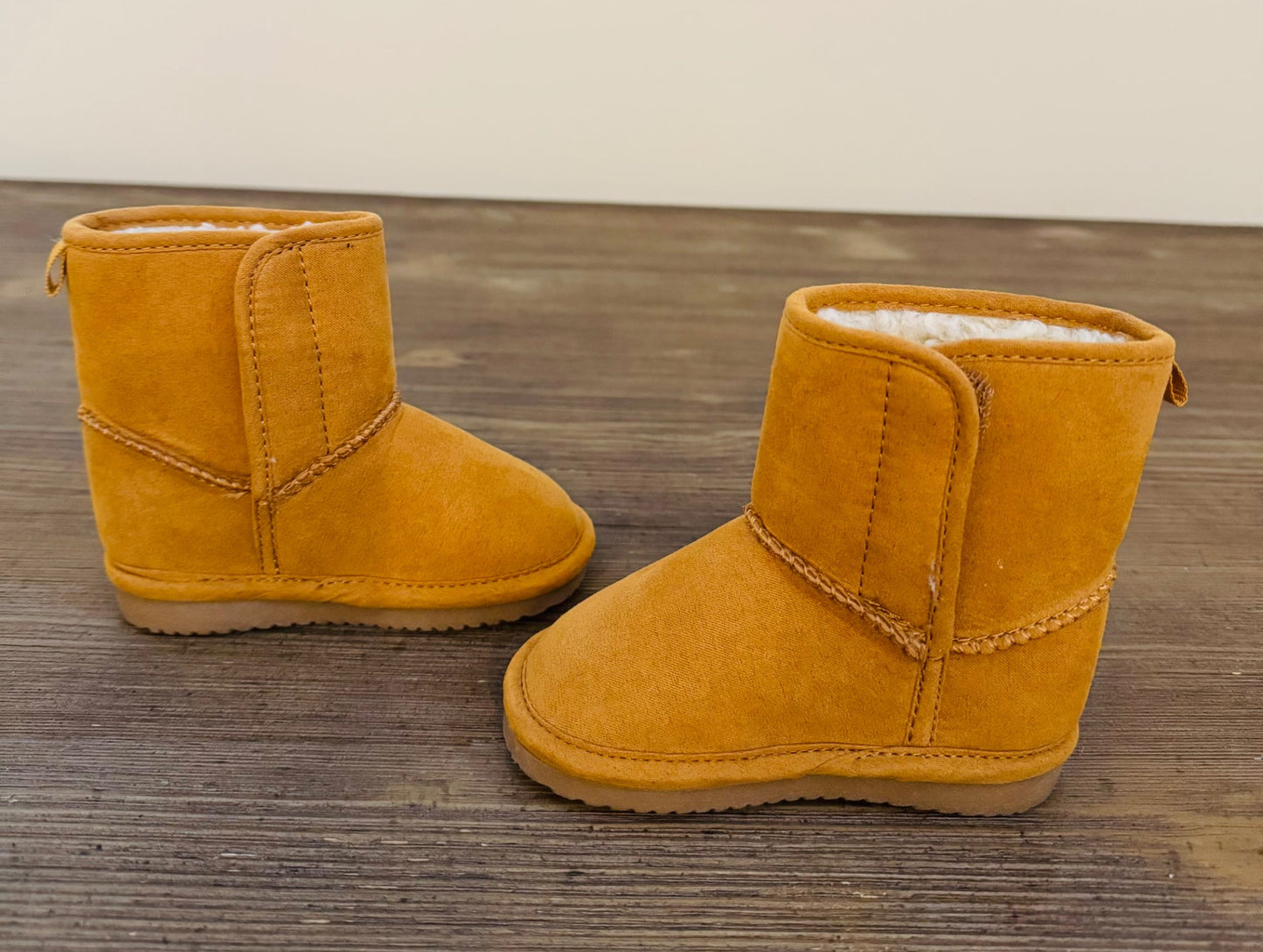Baby Boots , Shoes 4 (Baby: 0-12 mth)