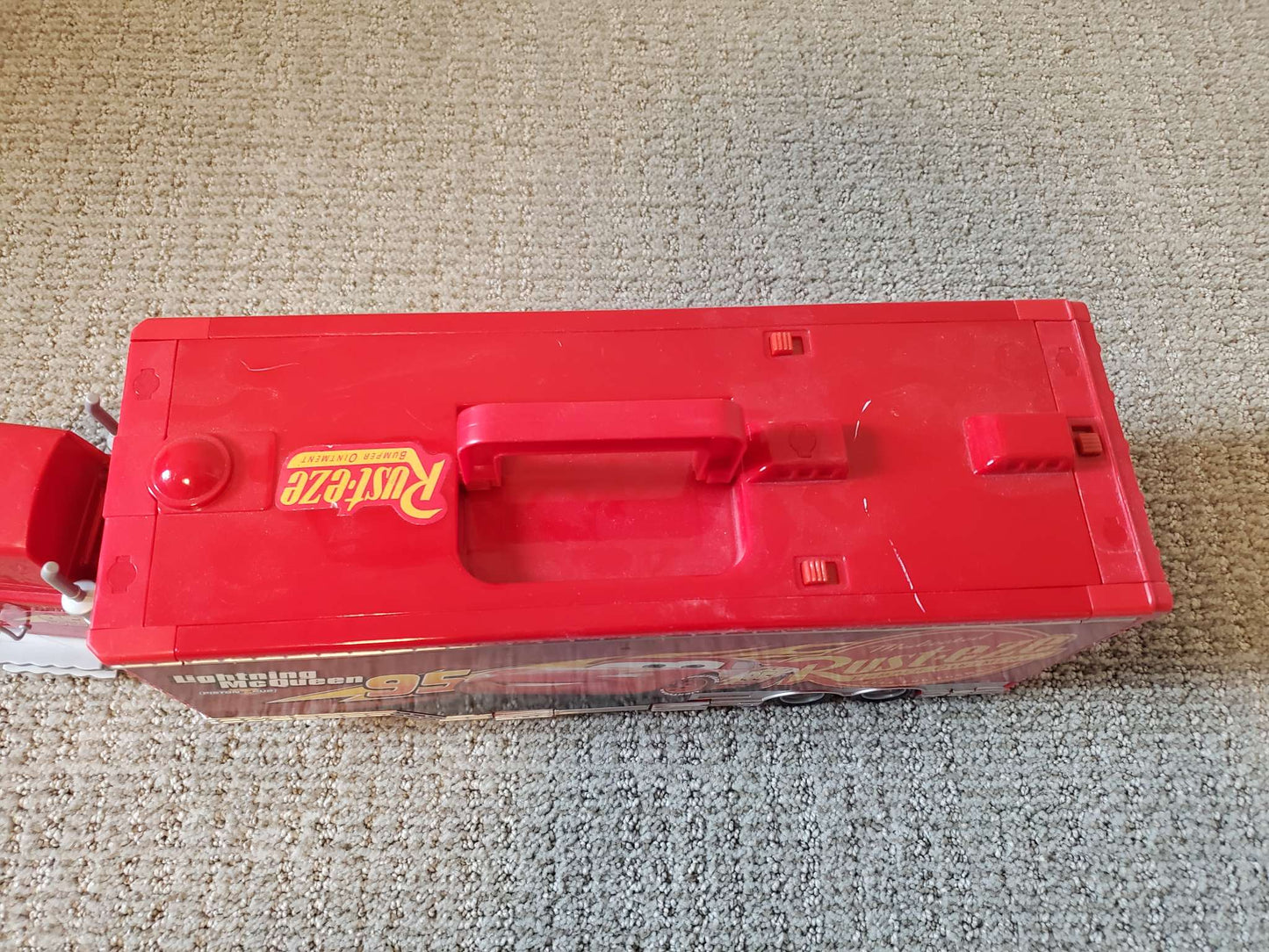 Lightning McQueen Semi-Truck With Carrier