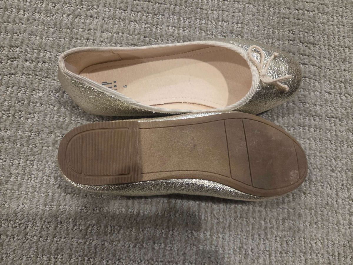 Gap girls ballet flats size 5, Shoes 5 (Big Kids:8–12yr)