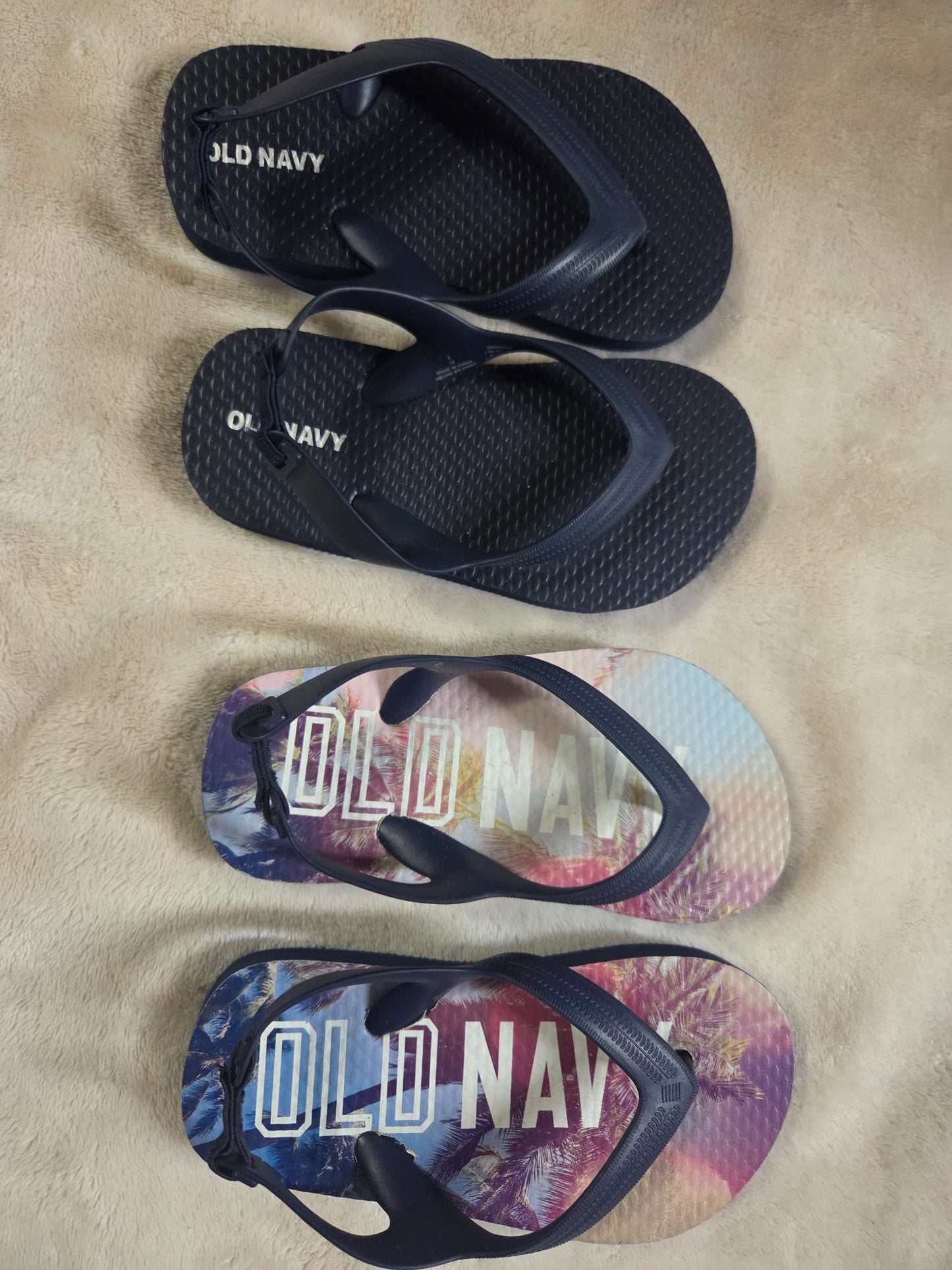 2Toddler flip-flops with ankle strap, Shoes 7.5 (Toddler:2-4yr)