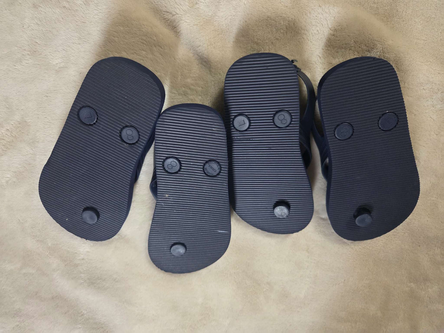 2Toddler flip-flops with ankle strap, Shoes 7.5 (Toddler:2-4yr)
