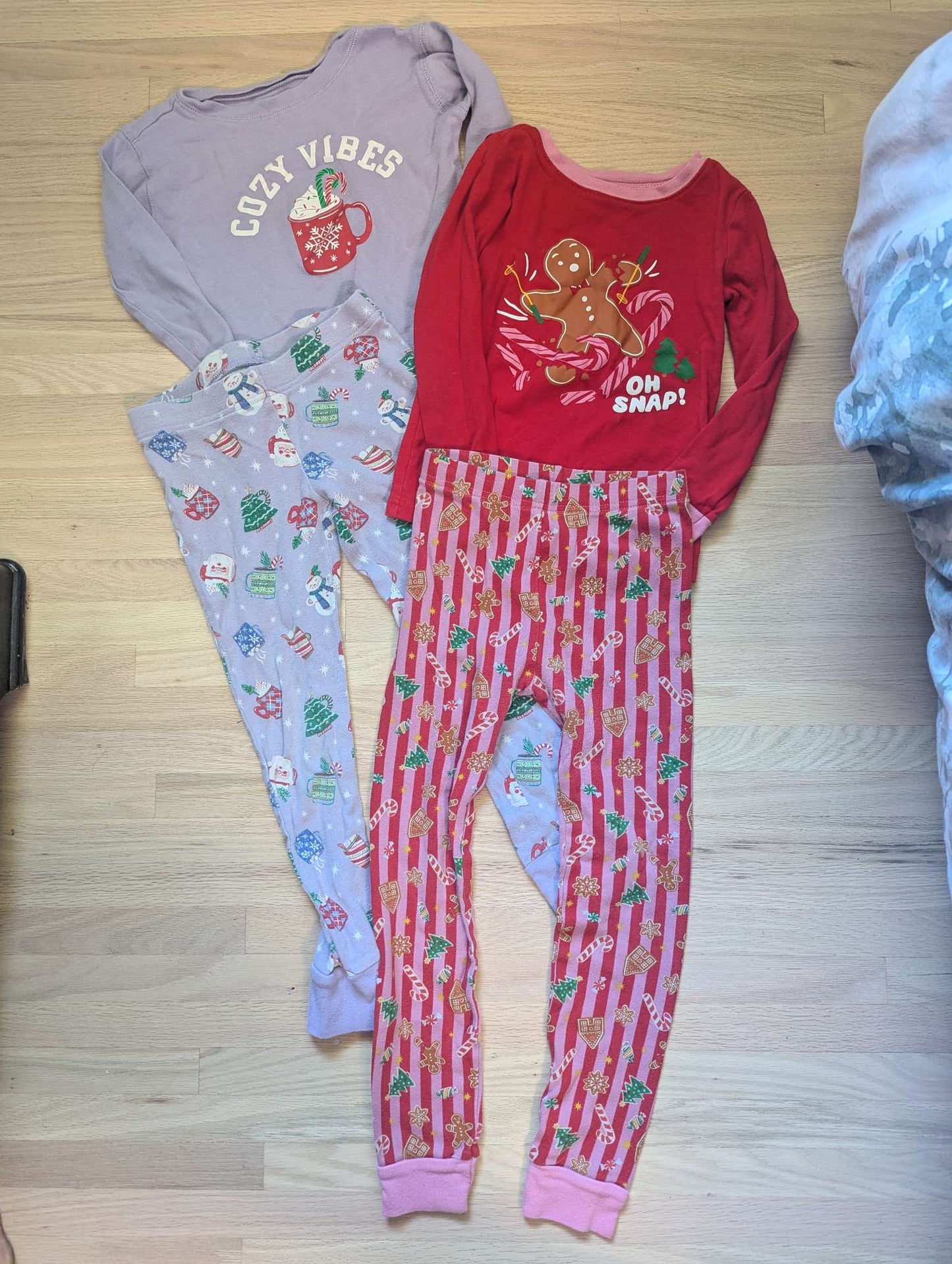 VGUC Old Navy Christmas PJ Bundle, 6T, Kids 6/6X