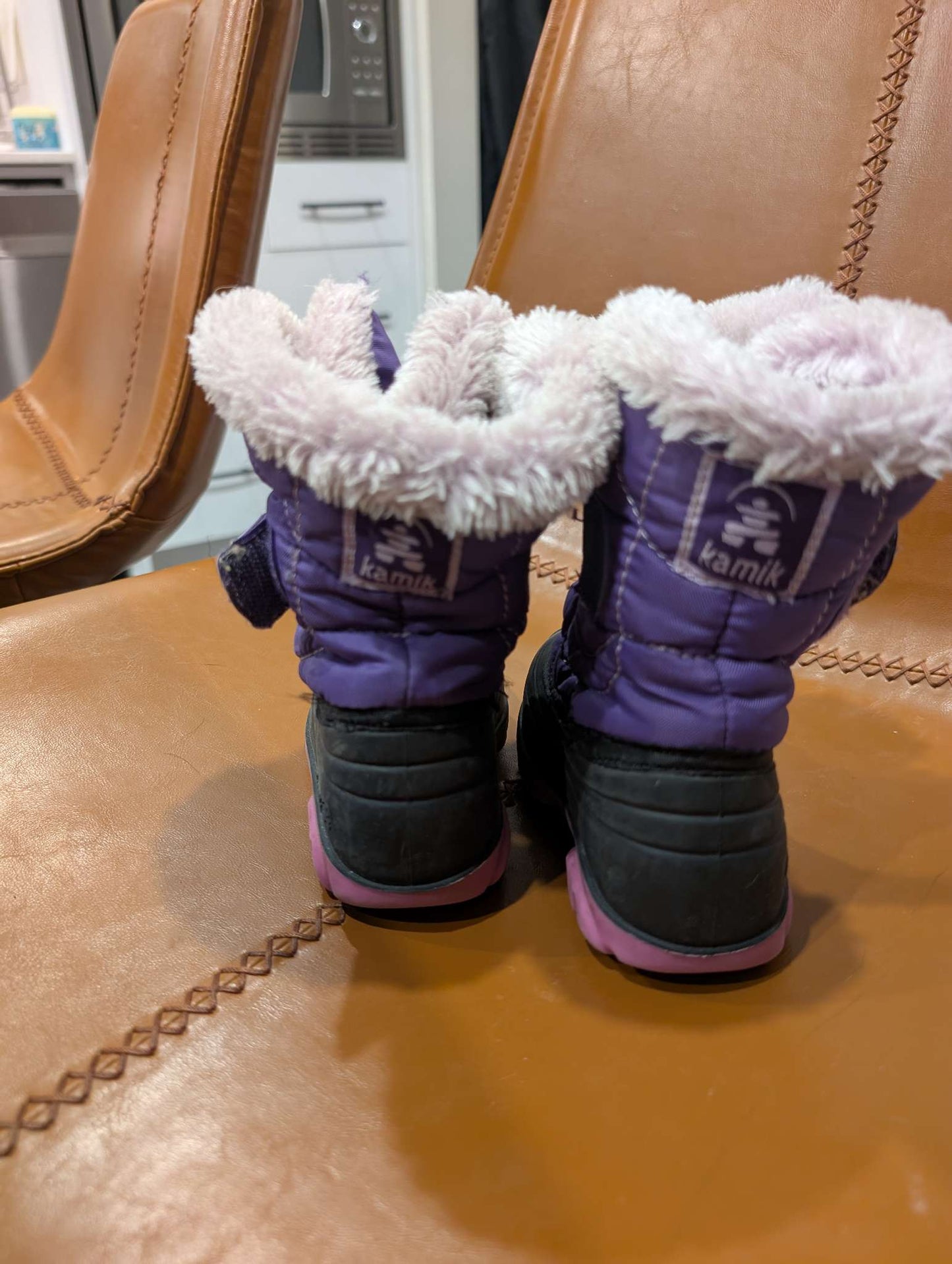 Snow boots - size 6, Shoes 6 (Walkers:12-24 mth)