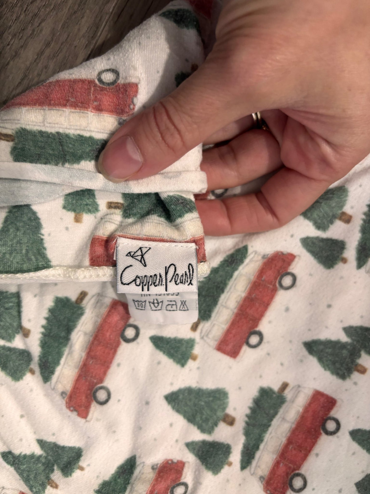 Copper Pearl Christmas Swaddle, 6-12 Months (Medium)
