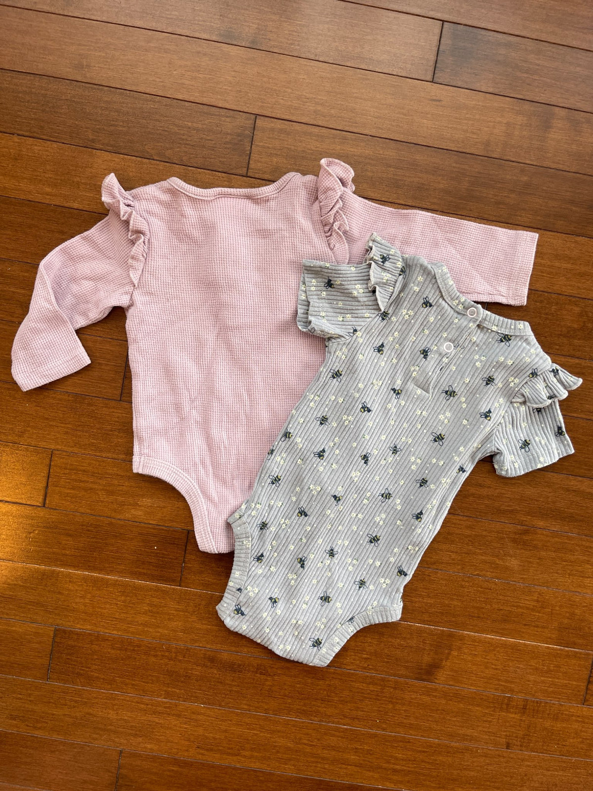 Ruffle Shoulder Onesies, Kids 9 Month (6-9M)
