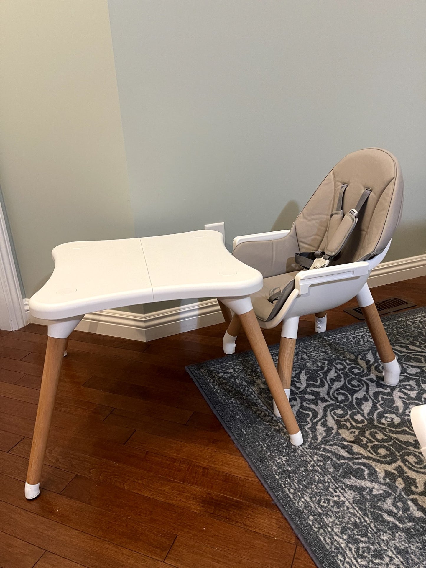 Convertible High Chair