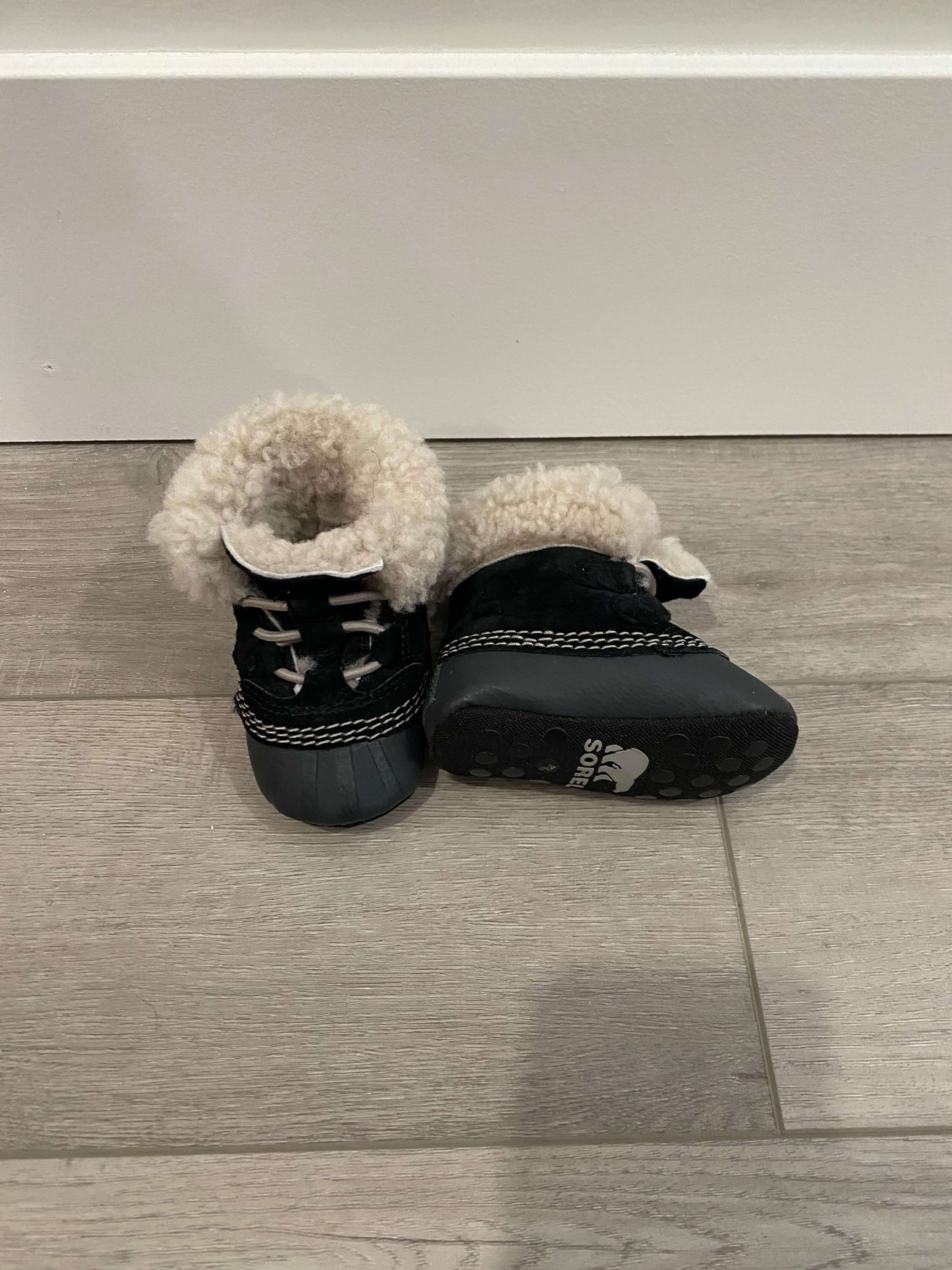 Sorel caribooties infant size 3, Shoes 3 (Baby: 0-12 mth)