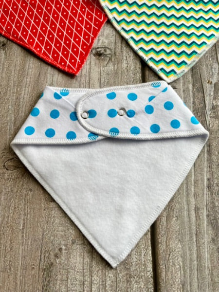 Set of 3 bibs from a small shop, new, unwashed