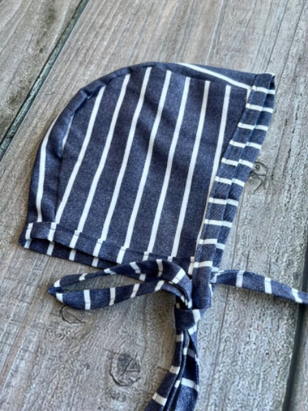 Small shop size 12-24m baby bonnet, blue white stripes, new without tags