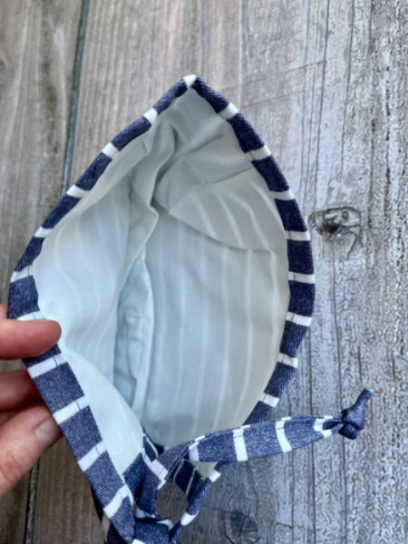 Small shop size 12-24m baby bonnet, blue white stripes, new without tags