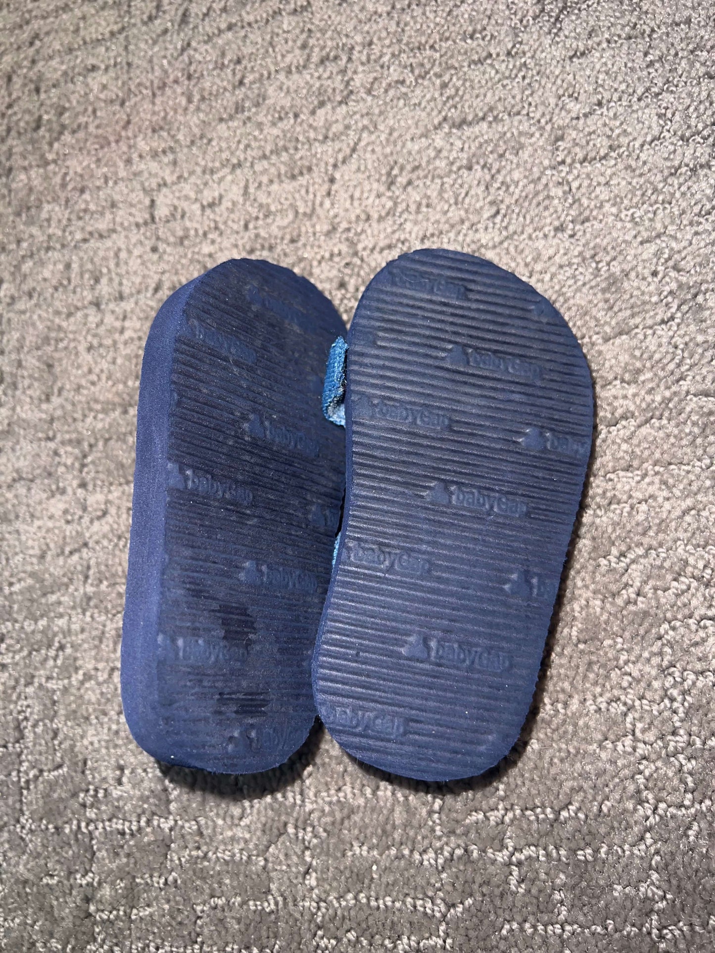 Boys - baby gap sandals - size 12-18mo, Shoes 4.5 (Walkers:12-24 mth)