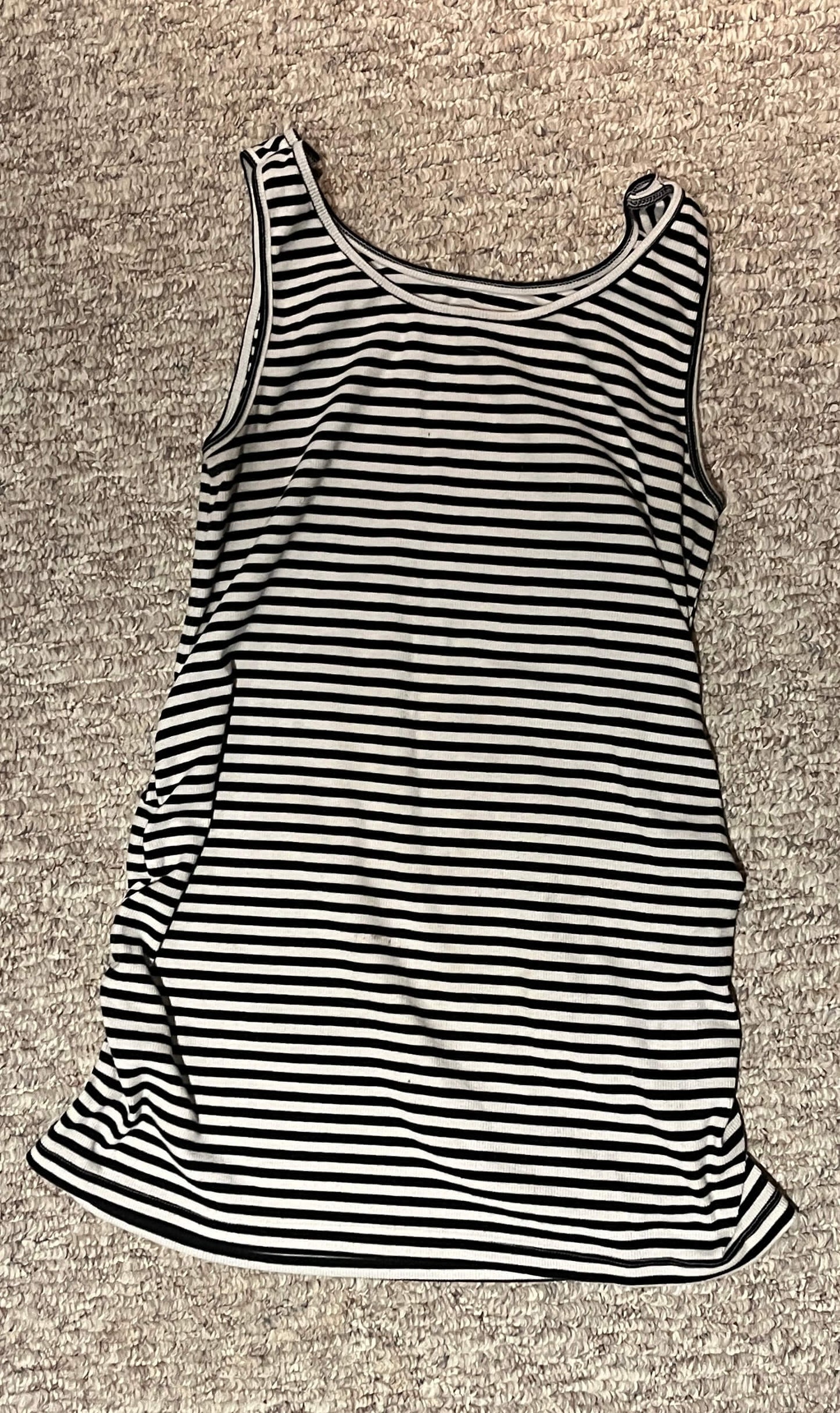 Old Navy Maternity Top. Size XL, Maternity XL (16-18)