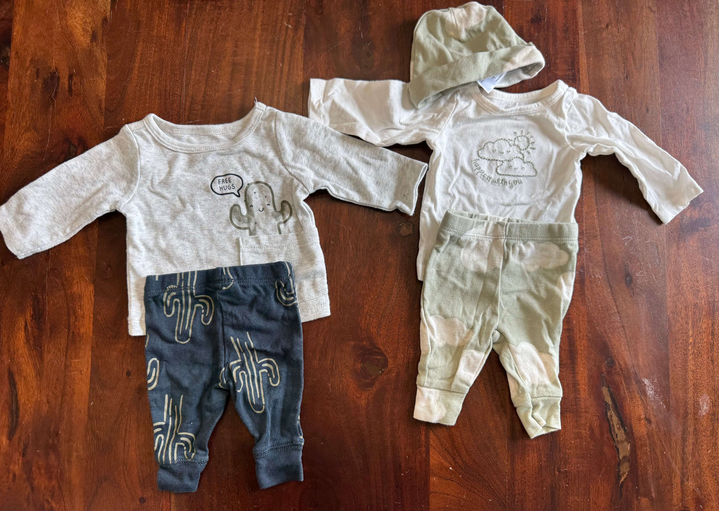 Carter’s Newborn Outfit Bundle, Kids Newborn