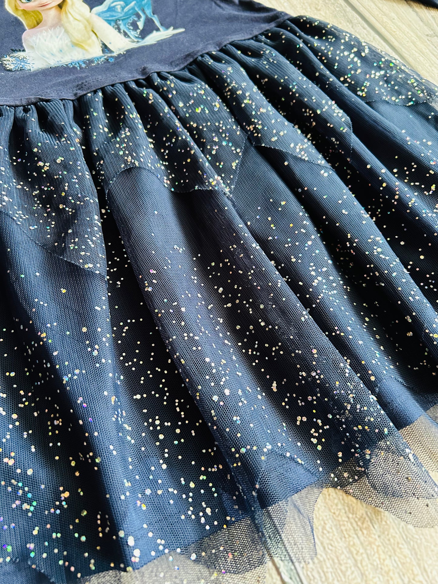 H&M size 4-6yrs girls Disney Frozen 2 Elsa dress, dark blue, silver sparkly tulle skirt, Kids 4/4T
