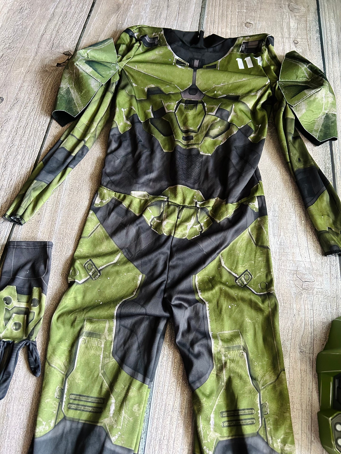 Halo size 10-12 yrs boys Halloween costume, Kids 10 (medium)